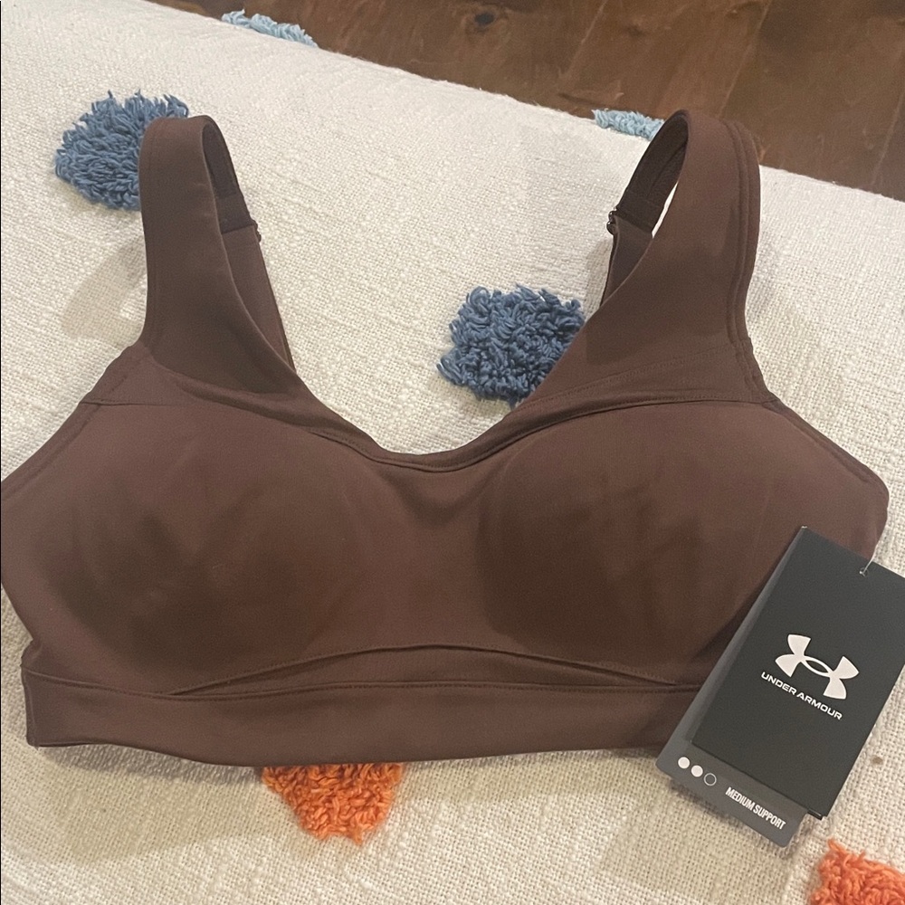 Under Armour Chocolate medium support Sports Bra size s